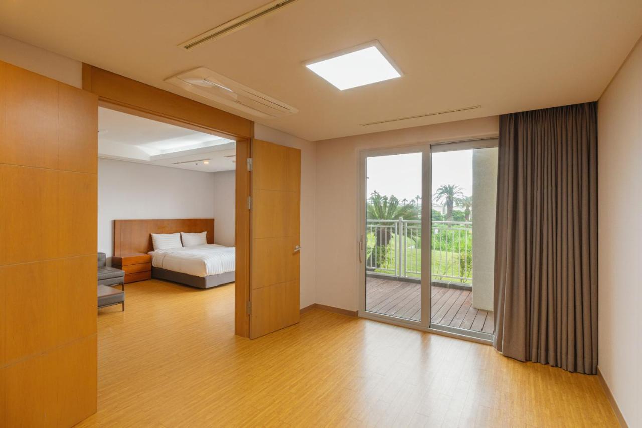 ホテル Sono Calm Jeju ソギポ エクステリア 写真